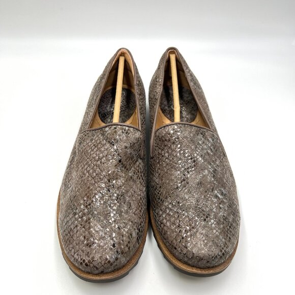 8.5W 8.5 WIDE WIDTH Comfortiva Womens Ryen Snake‎ Print Loafers Flats Shoes - Picture 2 of 11
